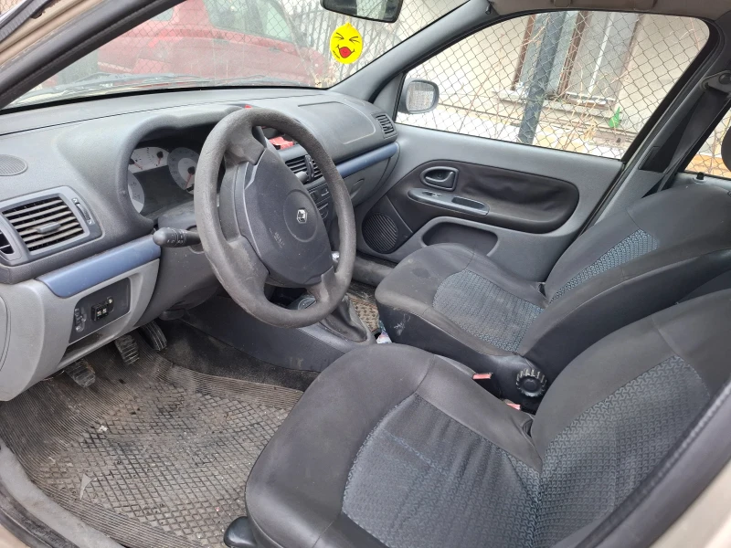 Renault Clio, снимка 4 - Автомобили и джипове - 49152848