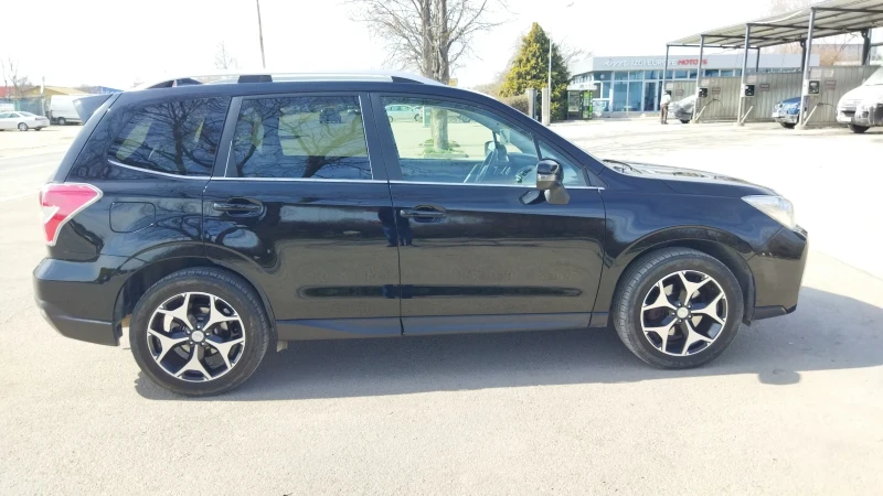 Subaru Forester 2.0D Швейцария, снимка 5 - Автомобили и джипове - 49462629