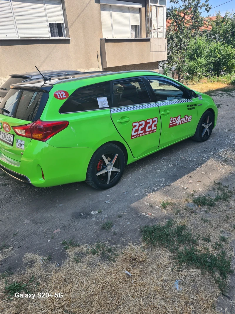 Toyota Auris 1.8 хибрид, снимка 5 - Автомобили и джипове - 51160506