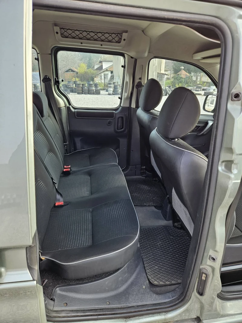 Peugeot Partner  1.6 HDI климатик, снимка 12 - Автомобили и джипове - 52647163