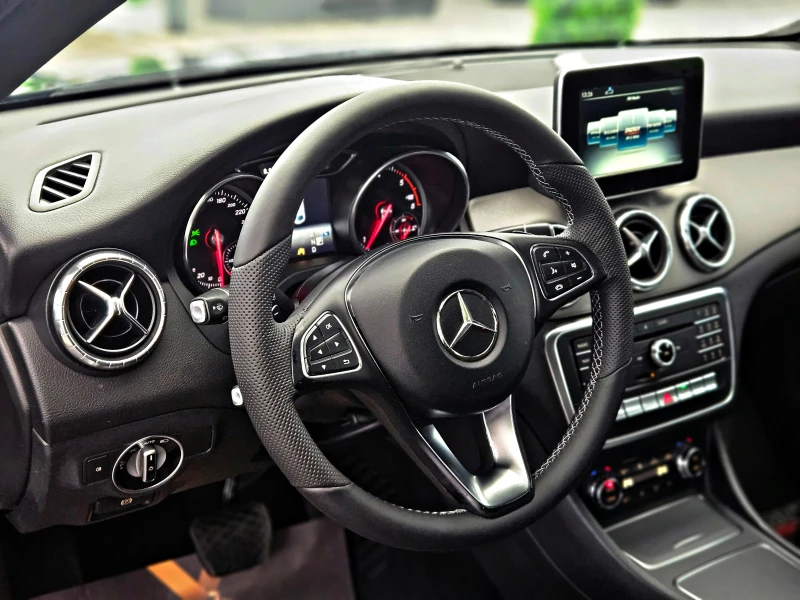 Mercedes-Benz CLA 200 AMG/FACE/FULL LED/GERMANY/CAMERA/AMBIENT/F1/, снимка 11 - Автомобили и джипове - 52659289