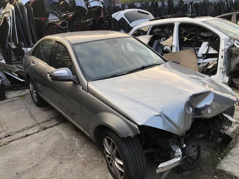 Mercedes-Benz C 220 2.2 cdi на части, снимка 1 - Автомобили и джипове - 34199621