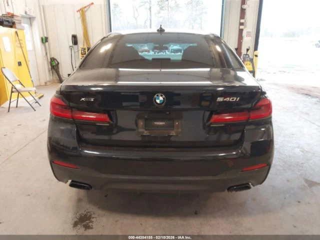 BMW 540 XDRIVE* DIGITAL* AMBIENT* HARMAN KARDON* , снимка 15 - Автомобили и джипове - 53638137