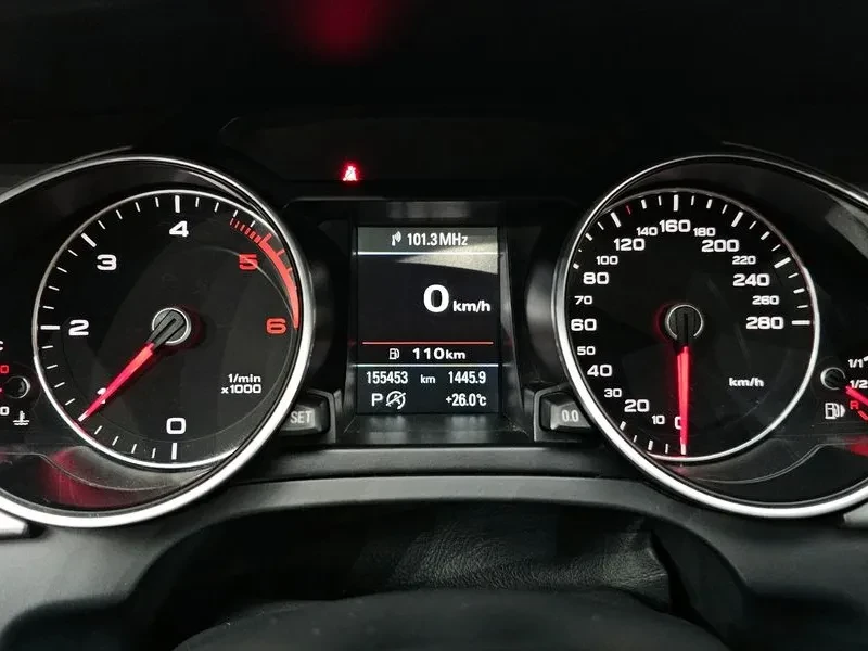Audi A5 35 Tdi Quattro Sportback 8Ta, снимка 16 - Автомобили и джипове - 54995534