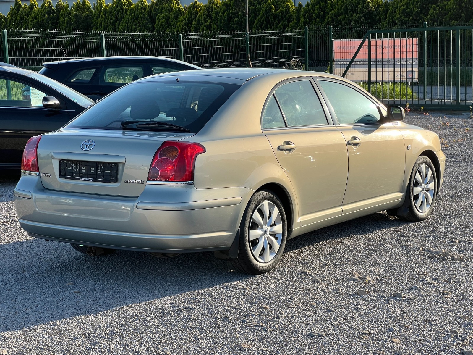 Toyota Avensis 1.8 VVTI - изображение 4