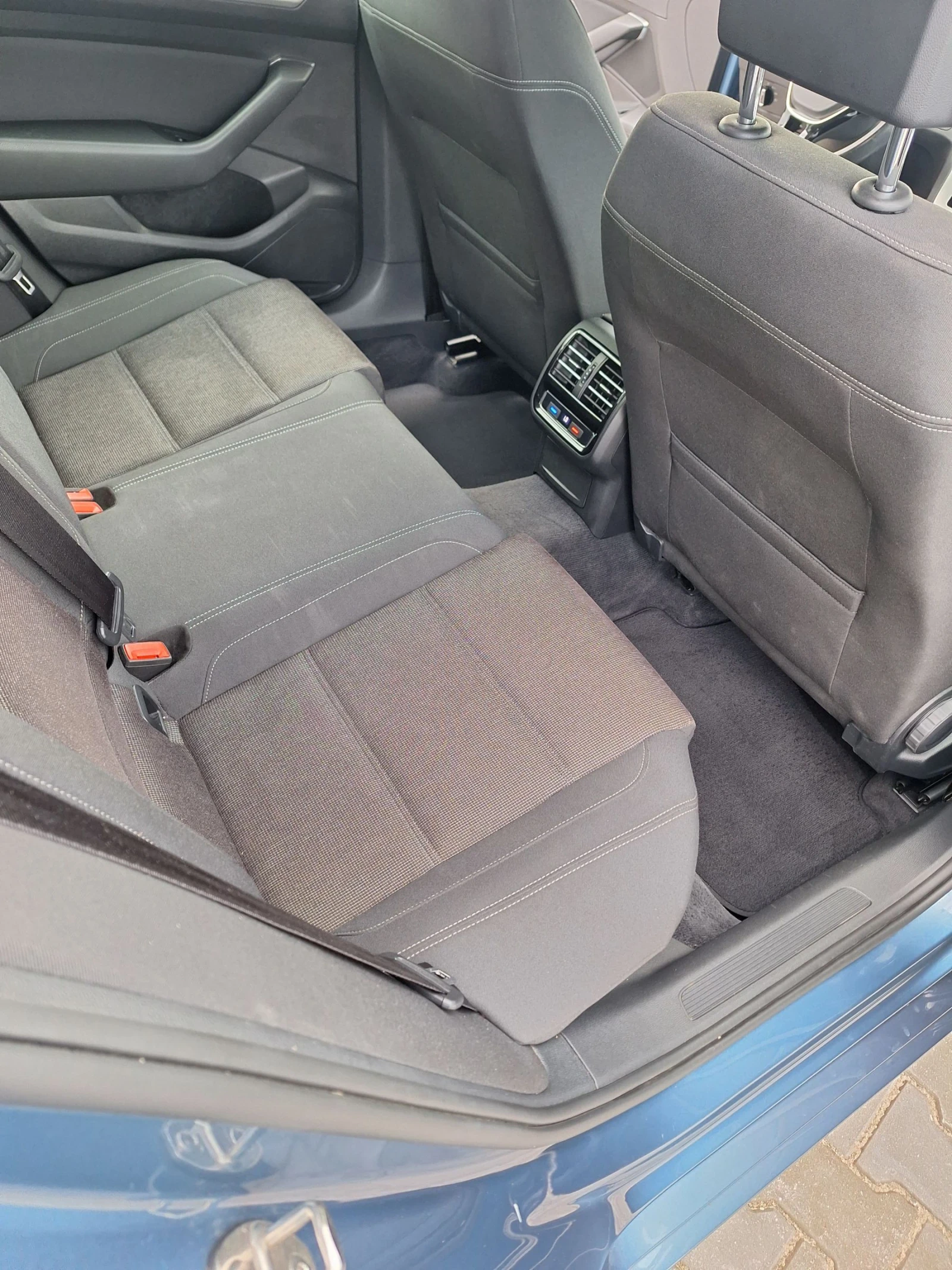 VW Passat    | Mobile.bg   15