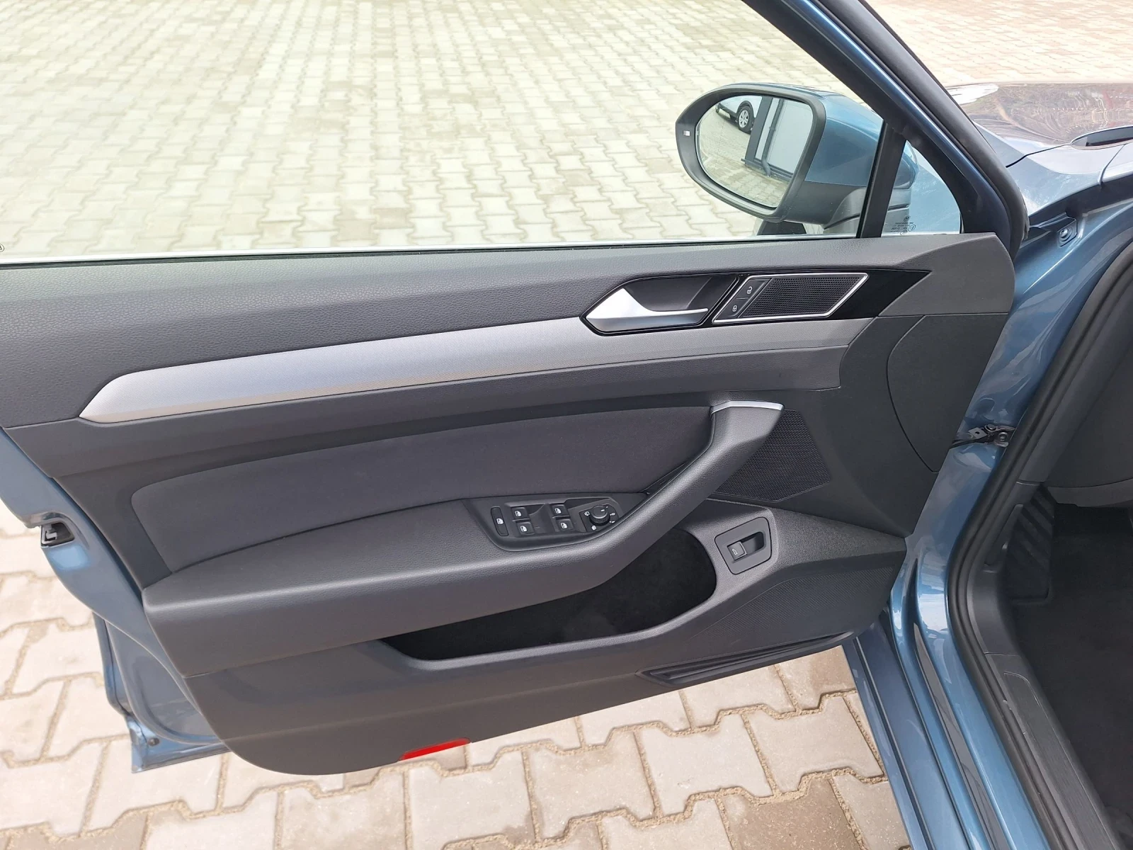 VW Passat    | Mobile.bg   11