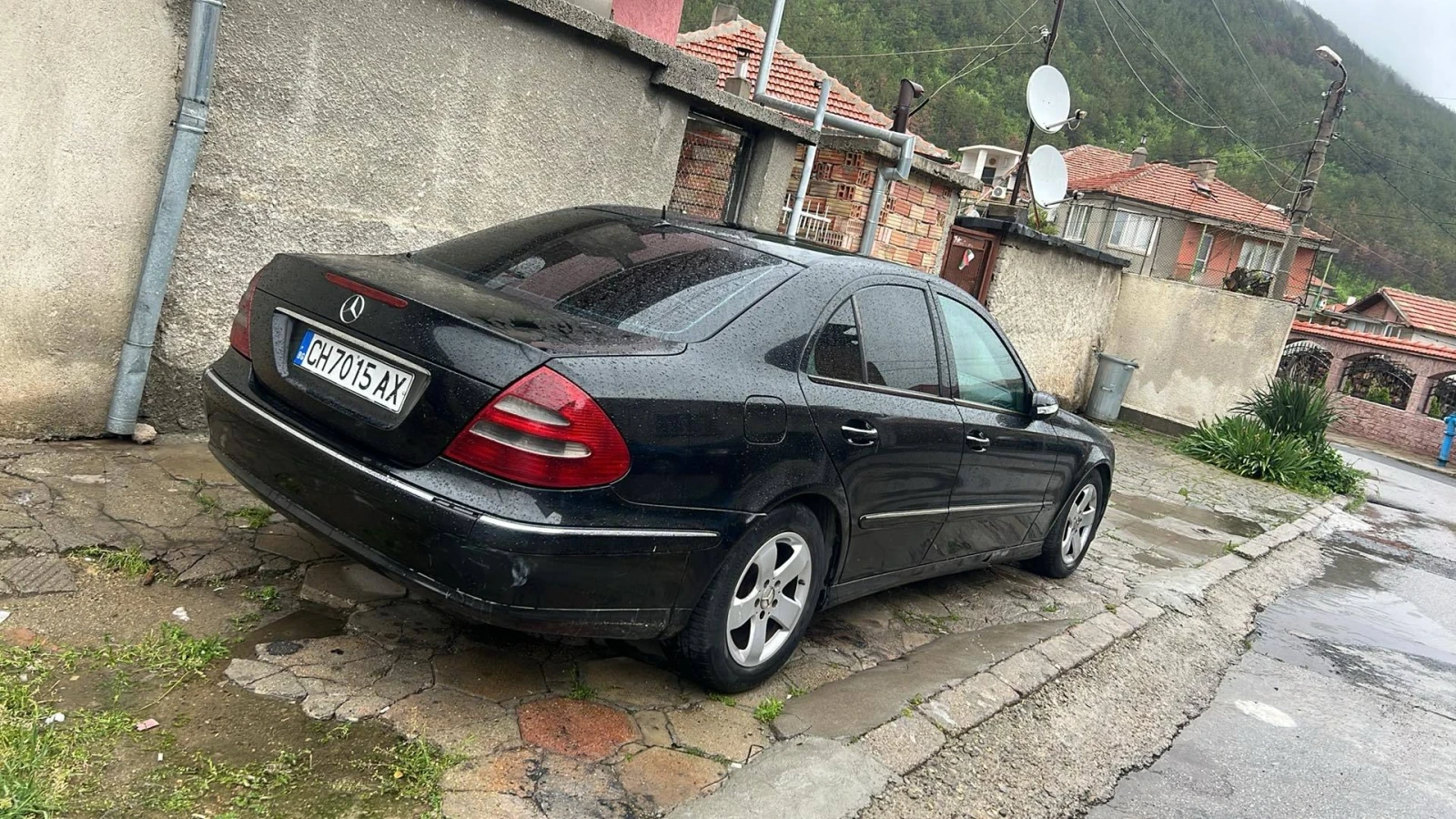 Mercedes-Benz E 270  - изображение 6