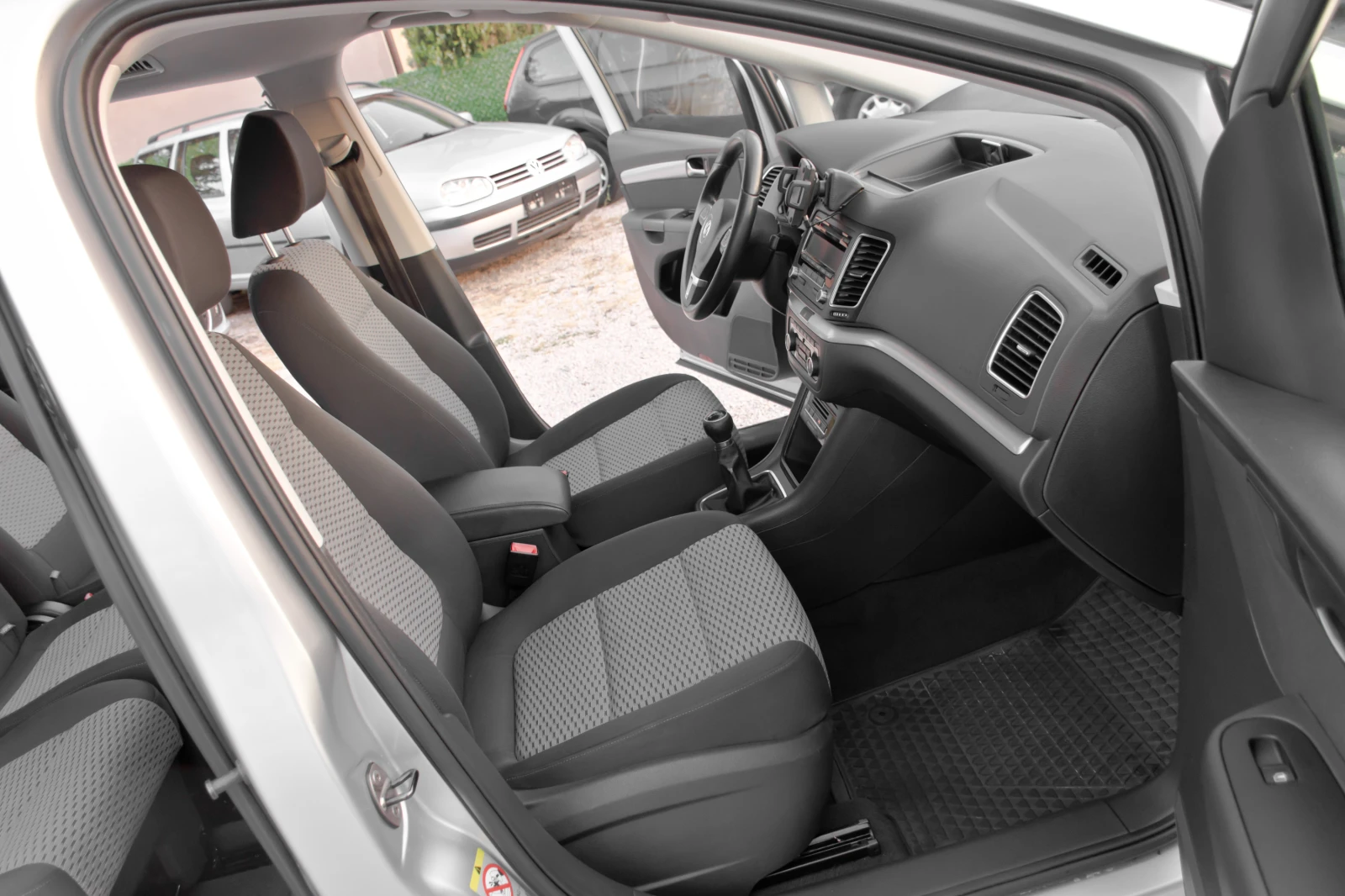VW Sharan 2.0tdi 6sk  - изображение 9