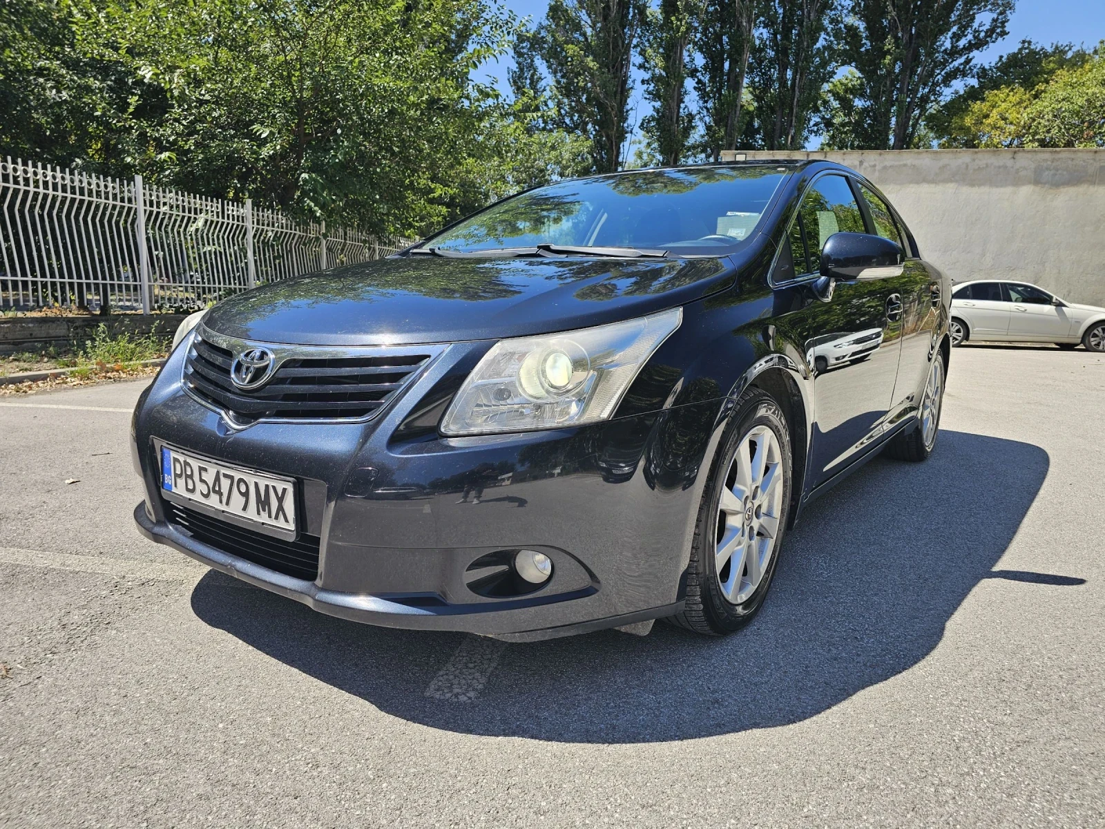 Toyota Avensis D-4D - изображение 9
