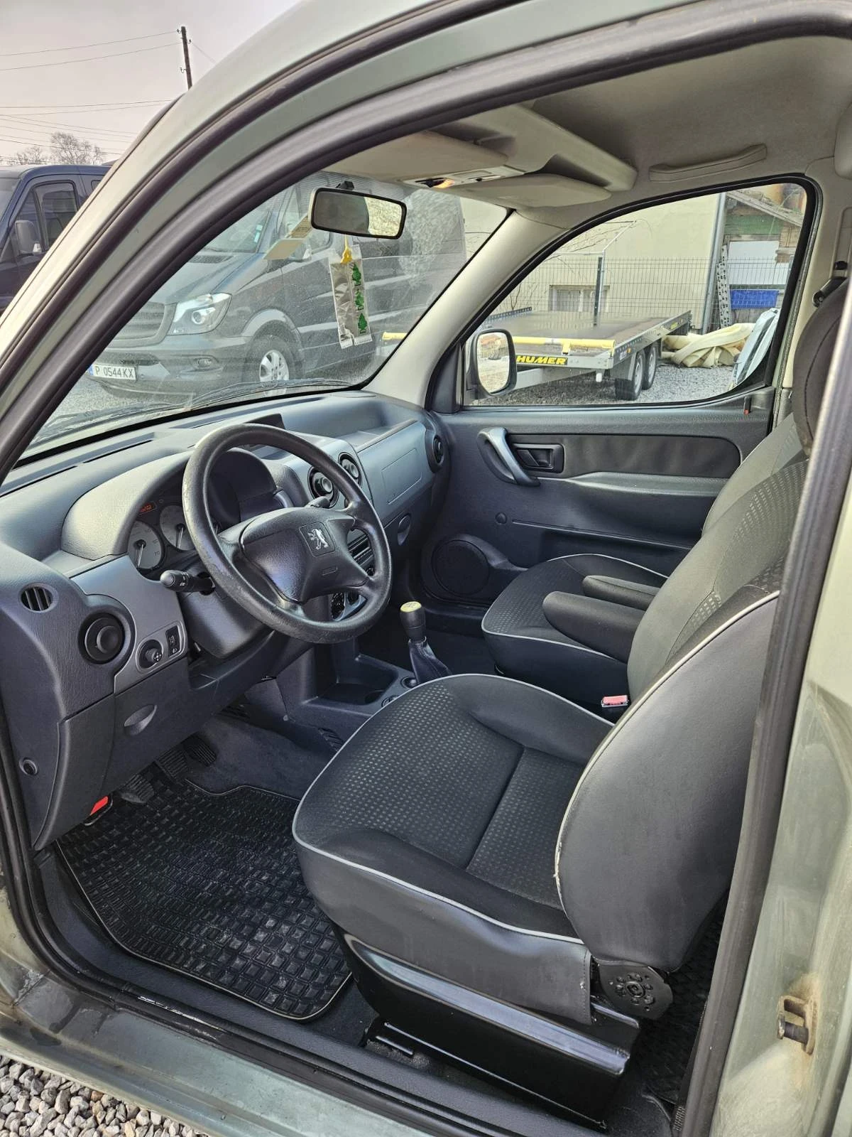 Peugeot Partner  1.6 HDI  | Mobile.bg   9