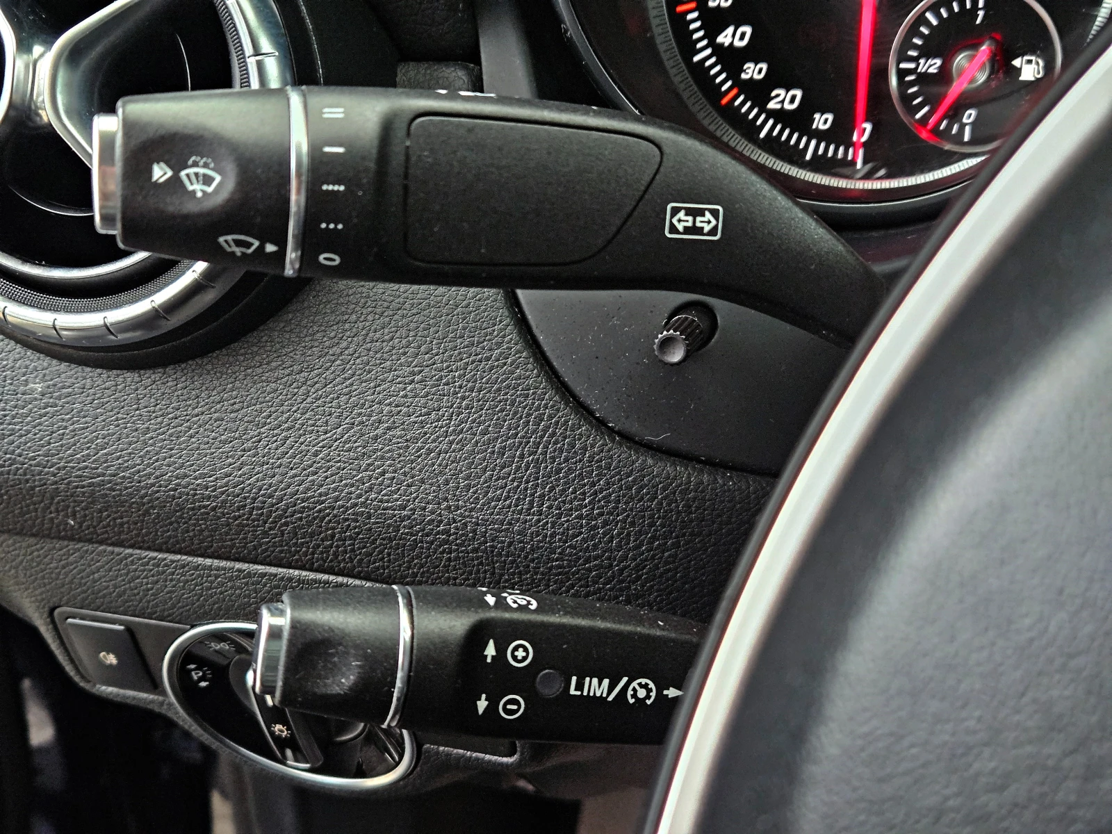 Mercedes-Benz CLA 200 AMG/FACE/FULL LED/GERMANY/CAMERA/AMBIENT/F1/ | Mobile.bg   13