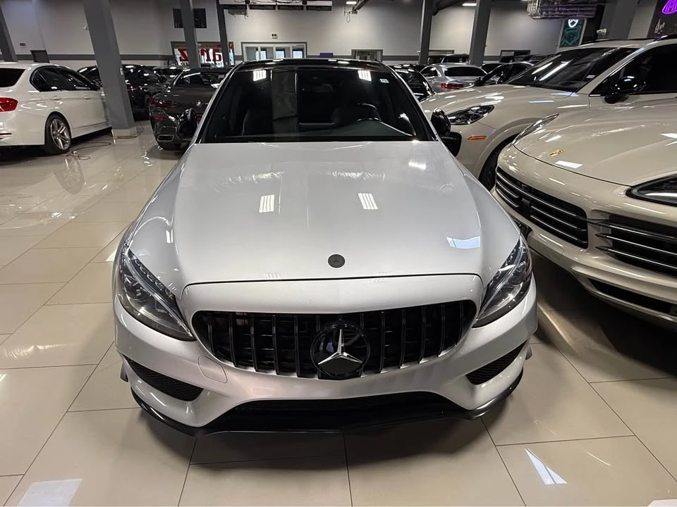 Mercedes-Benz C 300  | AMG NIGHT PKG | Blind Spot  | Keyless | CARFAX - изображение 2