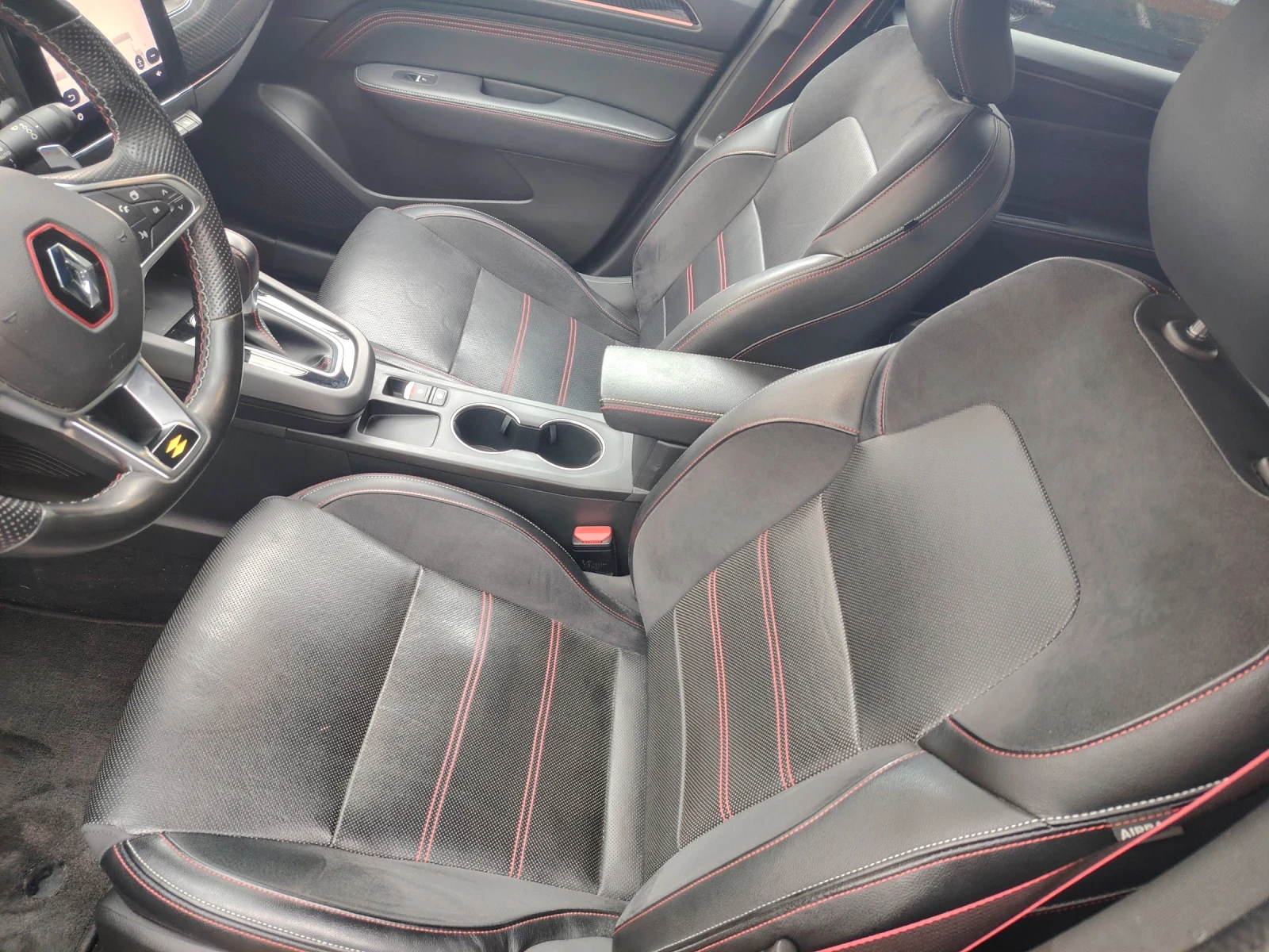 Renault Arkana 1.3 TCE Mild hybrid, RS Line, 53000 км, Гаранция, снимка 6 - Автомобили и джипове - 53727009