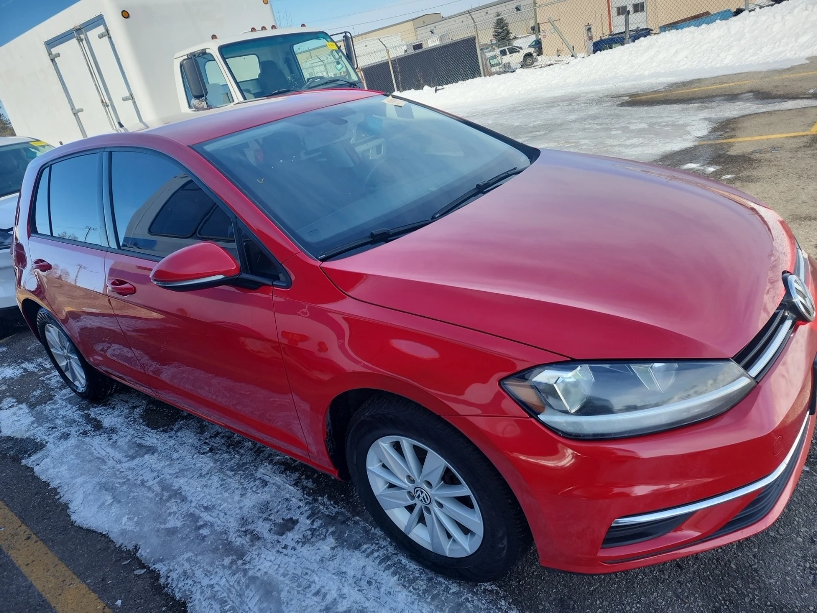 VW Golf * * CARFAX * * АВТО КРЕДИТ * * , снимка 2 - Автомобили и джипове - 54038653