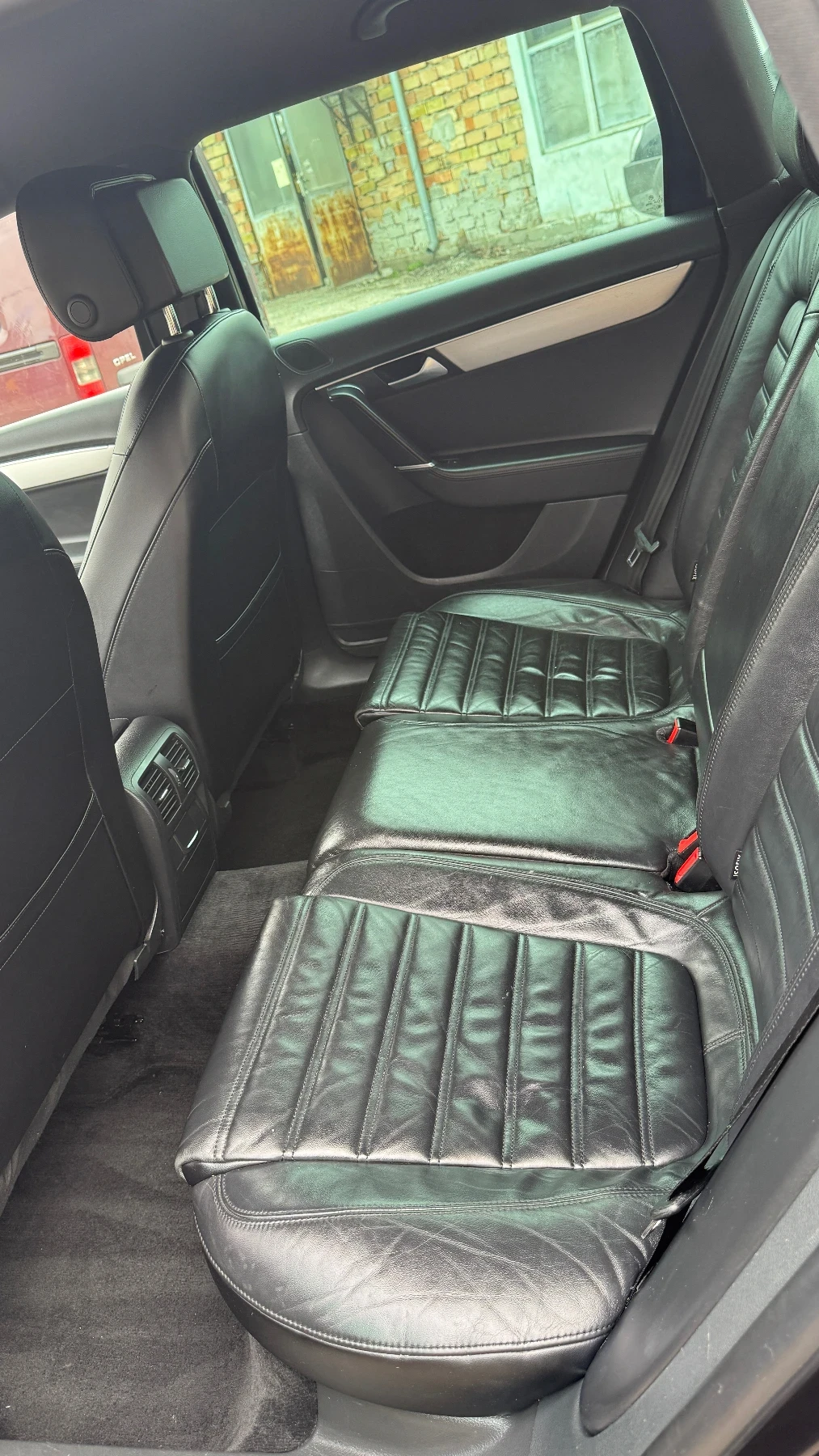 VW Passat Rline , снимка 13 - Автомобили и джипове - 54083773