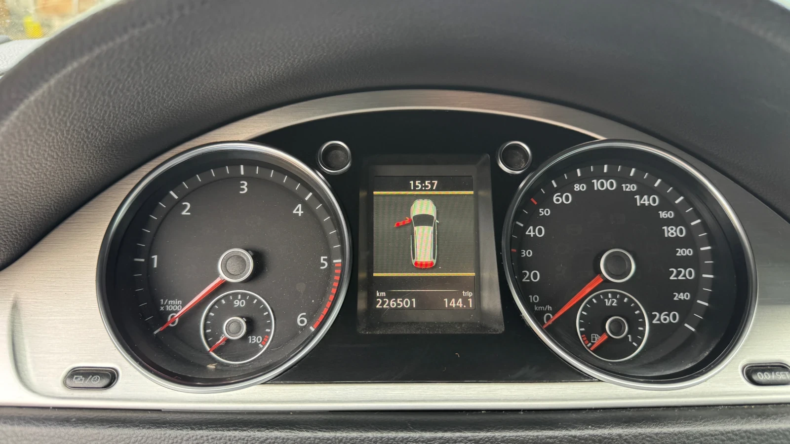 VW Passat Rline , снимка 14 - Автомобили и джипове - 54083773