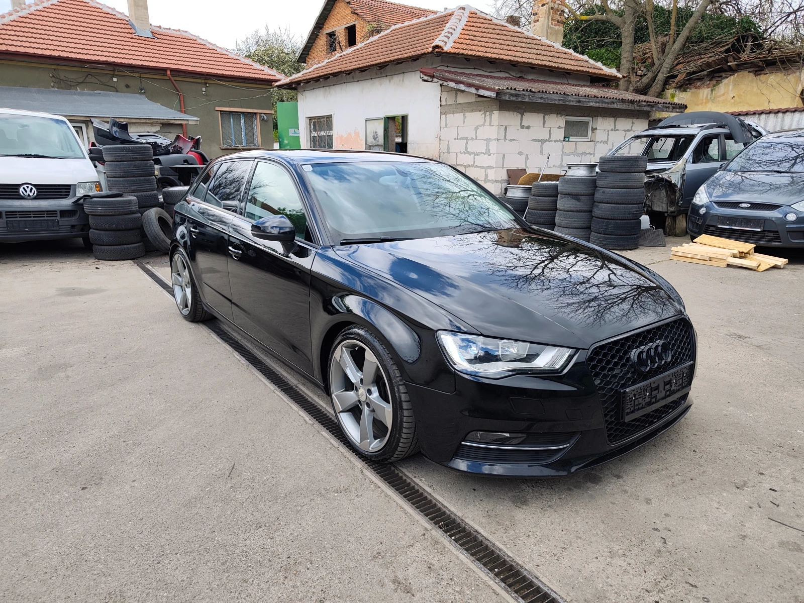 Audi A3 1.6TDI, снимка 6 - Автомобили и джипове - 54148662