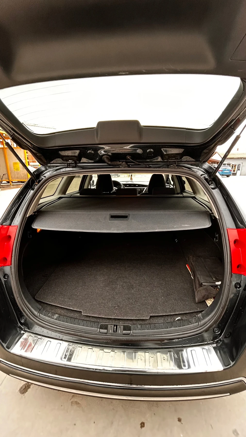 Toyota Auris hybrid-bi-led, снимка 7 - Автомобили и джипове - 54167004