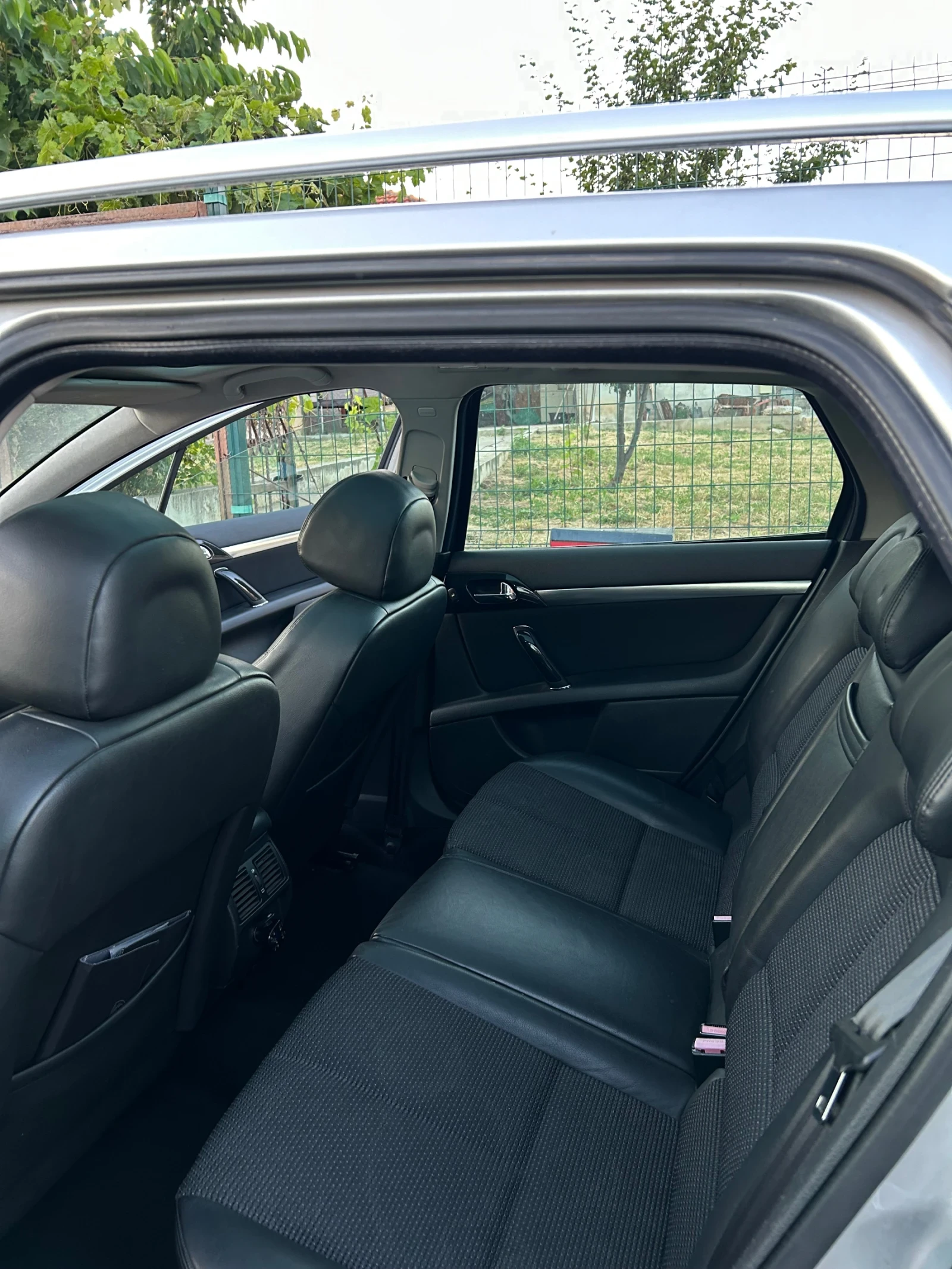 Peugeot 407 2.0 HDi, снимка 13 - Автомобили и джипове - 55078776