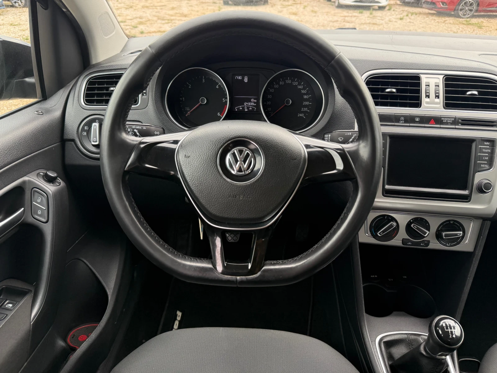 VW Polo 1.4d/Nav/BlueMotion/Euro6, снимка 10 - Автомобили и джипове - 55310276