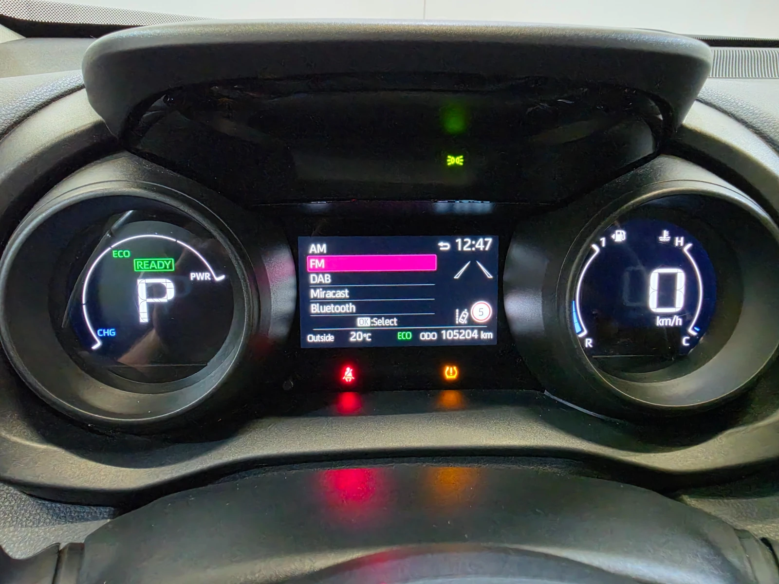 Toyota Yaris Cross 1.5 VVT-I Hybrid Dynamic, снимка 7 - Автомобили и джипове - 55390724