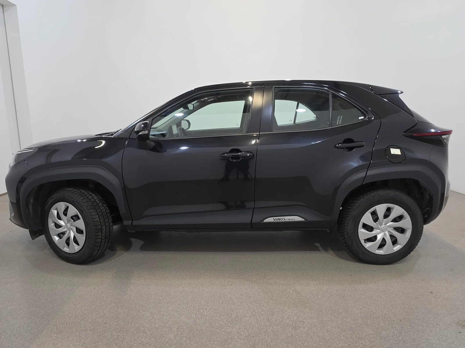 Toyota Yaris Cross 1.5 VVT-I Hybrid Dynamic, снимка 6 - Автомобили и джипове - 55390724