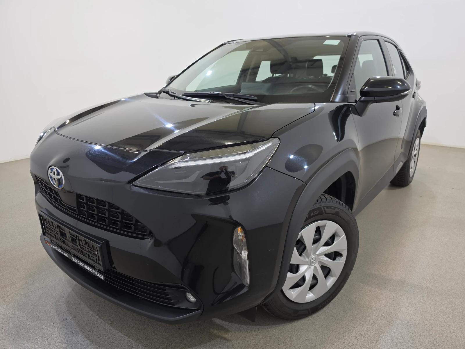 Toyota Yaris Cross 1.5 VVT-I Hybrid Dynamic, снимка 2 - Автомобили и джипове - 55390724