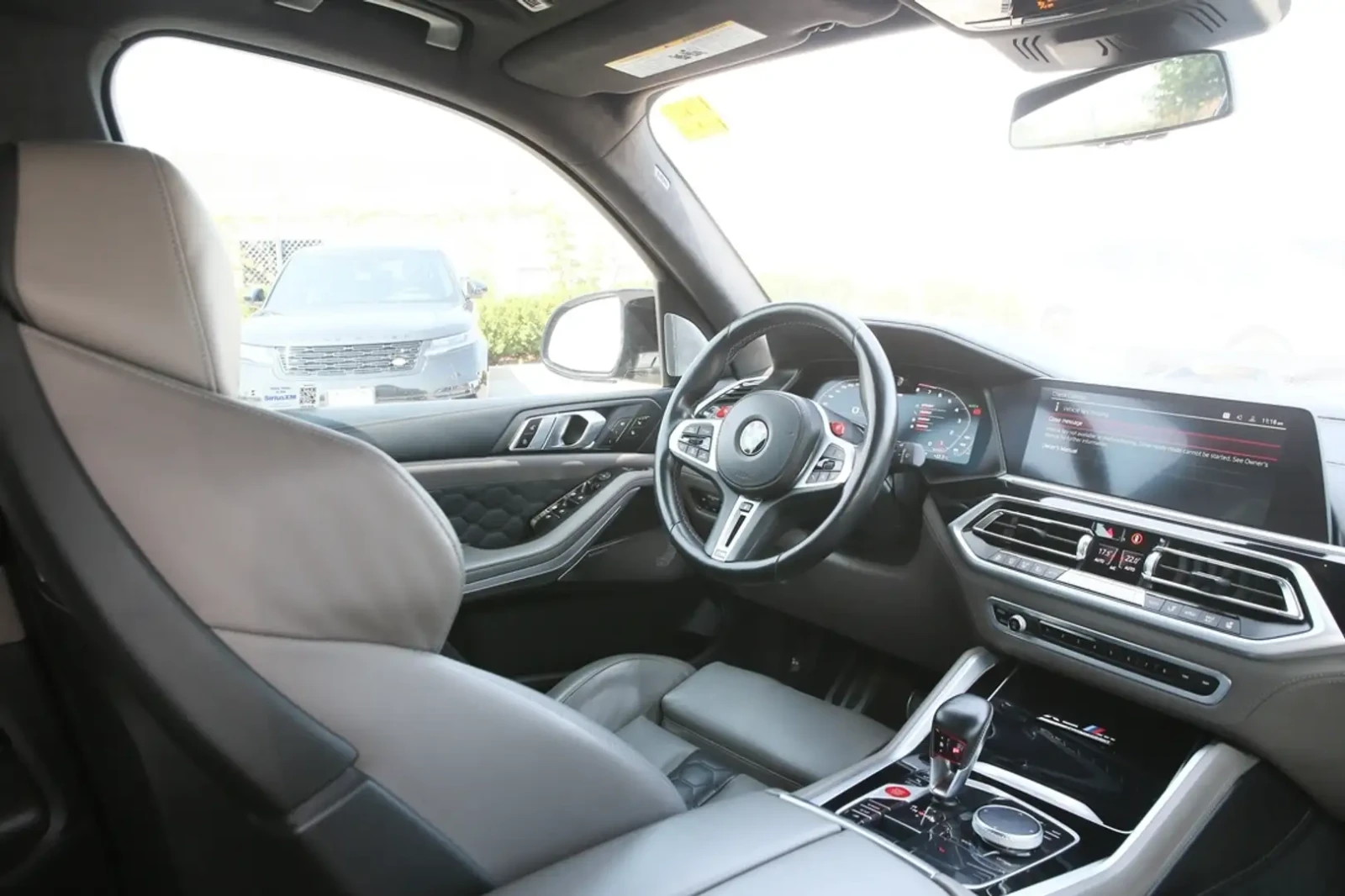BMW X5M COMPETITION 617 HP TWIN-TURBO V8 EXECUTIVE LUXUR, снимка 13 - Автомобили и джипове - 55655052