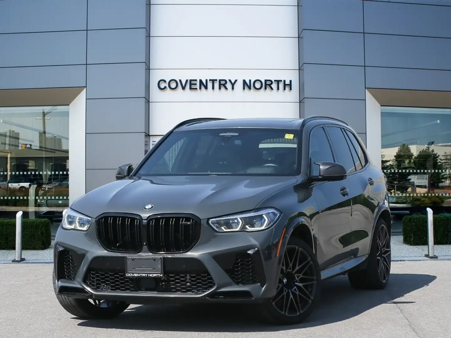 BMW X5M COMPETITION 617 HP TWIN-TURBO V8 EXECUTIVE LUXUR
