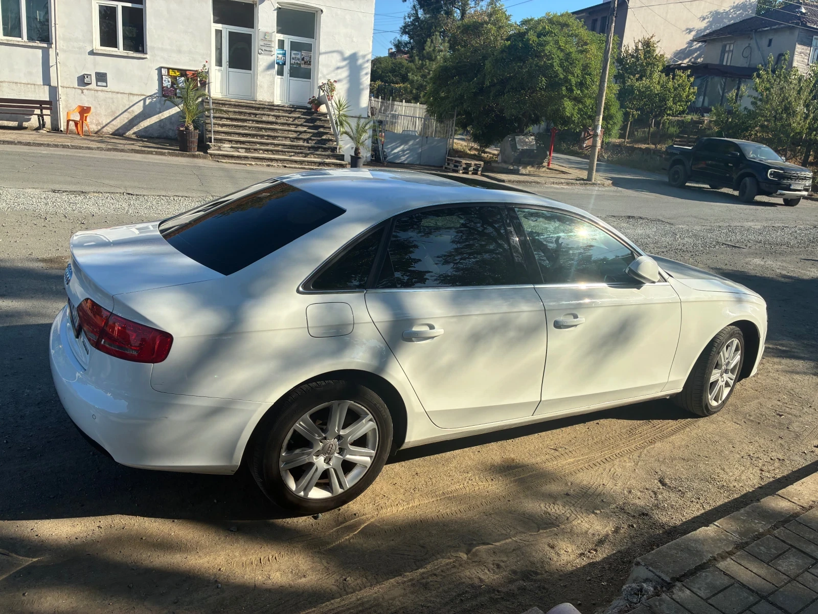 Audi A4 Реална година и км. от Корея, снимка 4 - Автомобили и джипове - 55709187