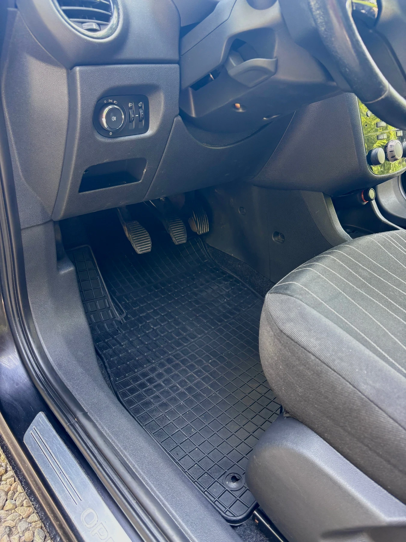 Opel Corsa, снимка 7 - Автомобили и джипове - 55858966