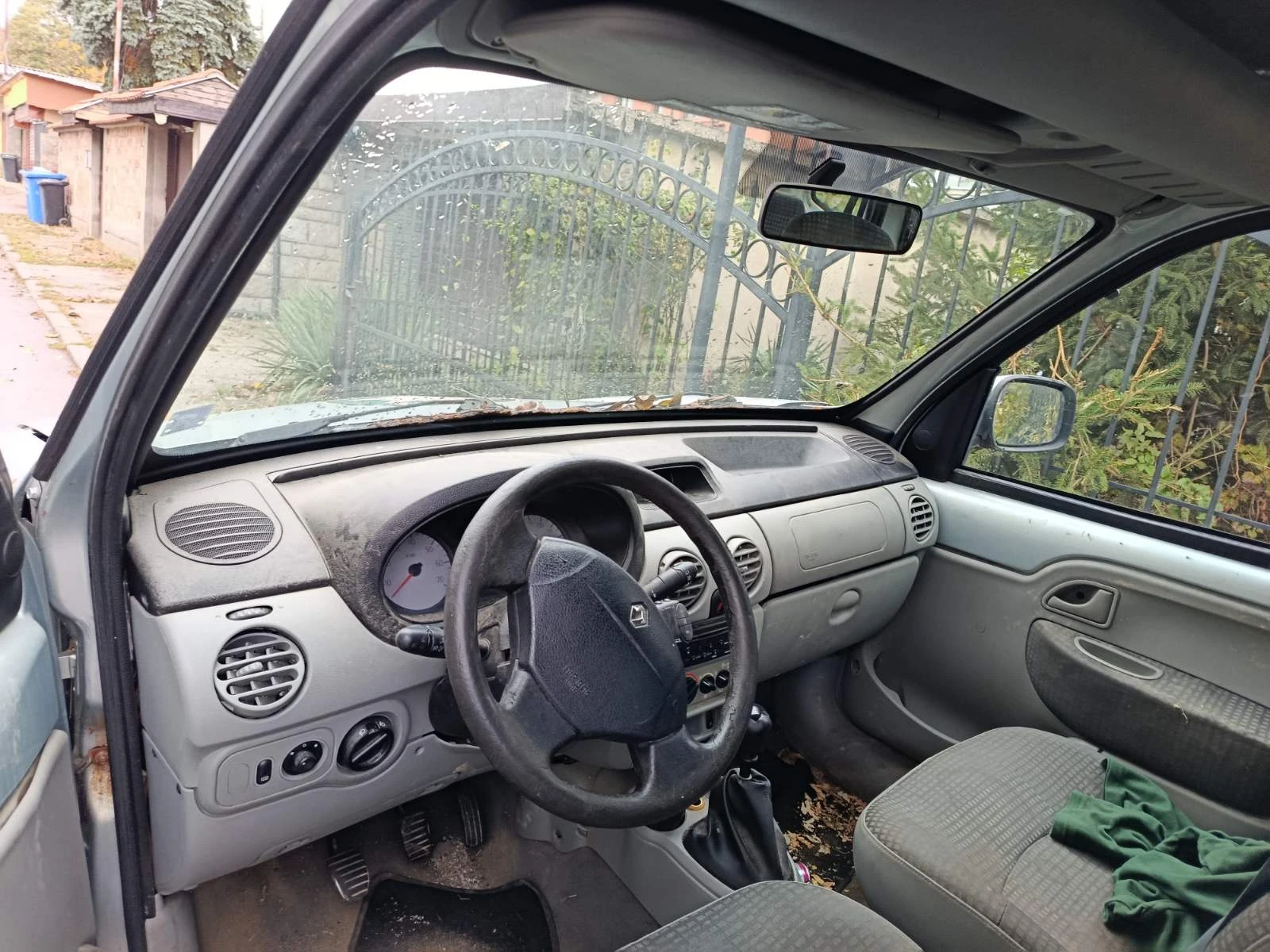 Renault Kangoo 1.6i, снимка 2 - Автомобили и джипове - 56607337