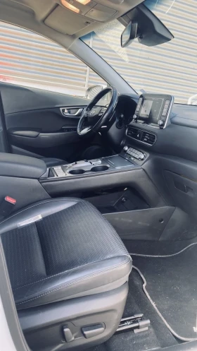 Hyundai Kona 64 kWh Premium  - 32199 лв. / 16463.09 € - 81734874 10