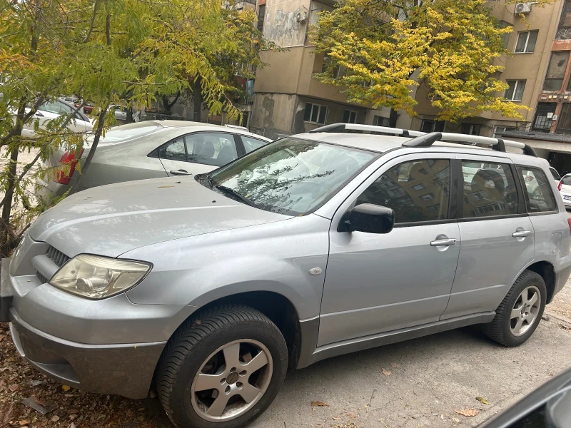 Mitsubishi Outlander 4 x 4, снимка 6 - Автомобили и джипове - 47799779