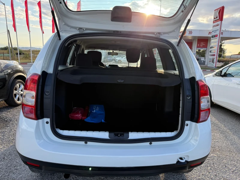 Dacia Duster 1.5DCI EURO 6B, снимка 9 - Автомобили и джипове - 51693870