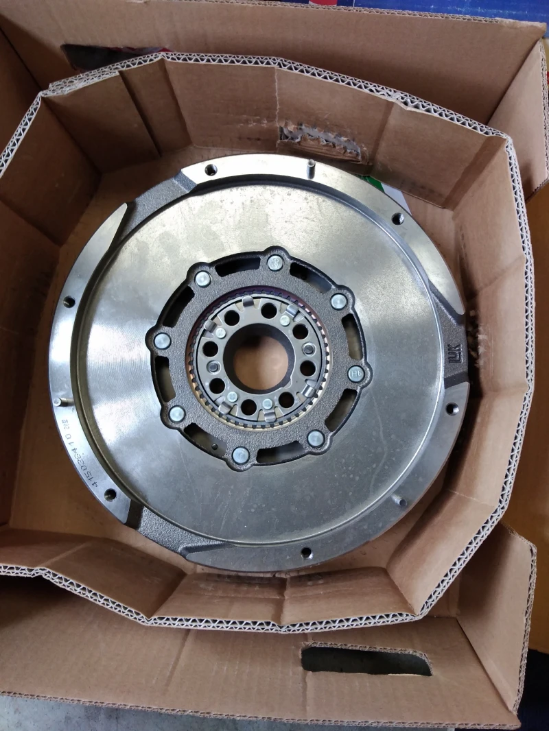 Toyota Rav4, снимка 9 - Автомобили и джипове - 52276590