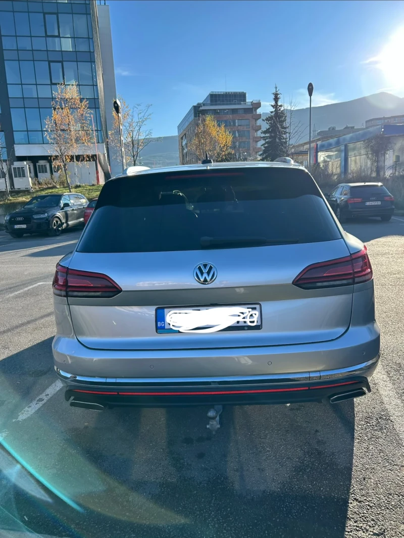 VW Touareg, снимка 12 - Автомобили и джипове - 52820096