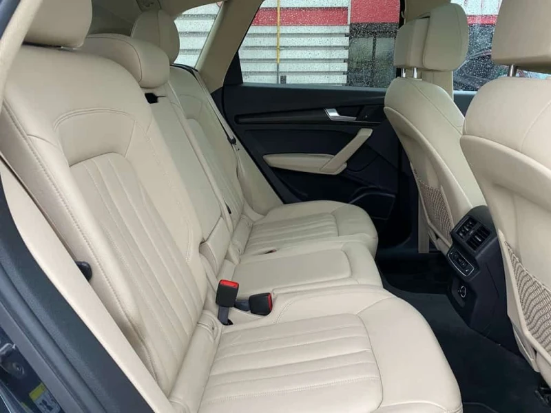 Audi Q5 * 2.0T | Technik | Panoramic Sunroof * CARFAX * ЦЕ, снимка 13 - Автомобили и джипове - 53511970