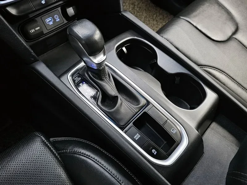 Hyundai Santa fe 2.0 2WD PREMIUM, снимка 9 - Автомобили и джипове - 54881234