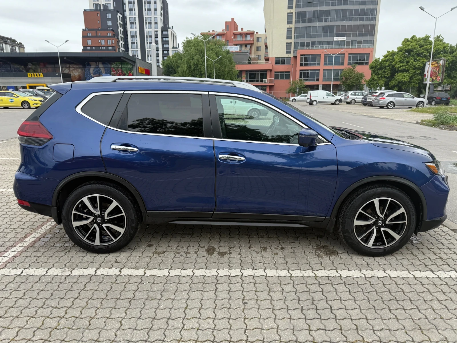 Nissan Rogue SV Газ/Бензин - изображение 8