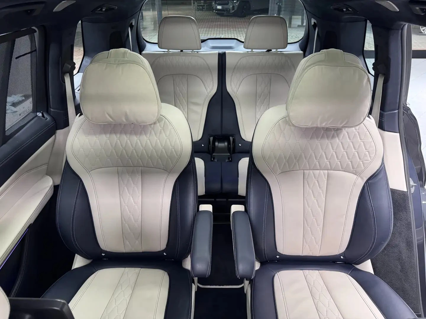 BMW X7 3.0d xDrive - изображение 8