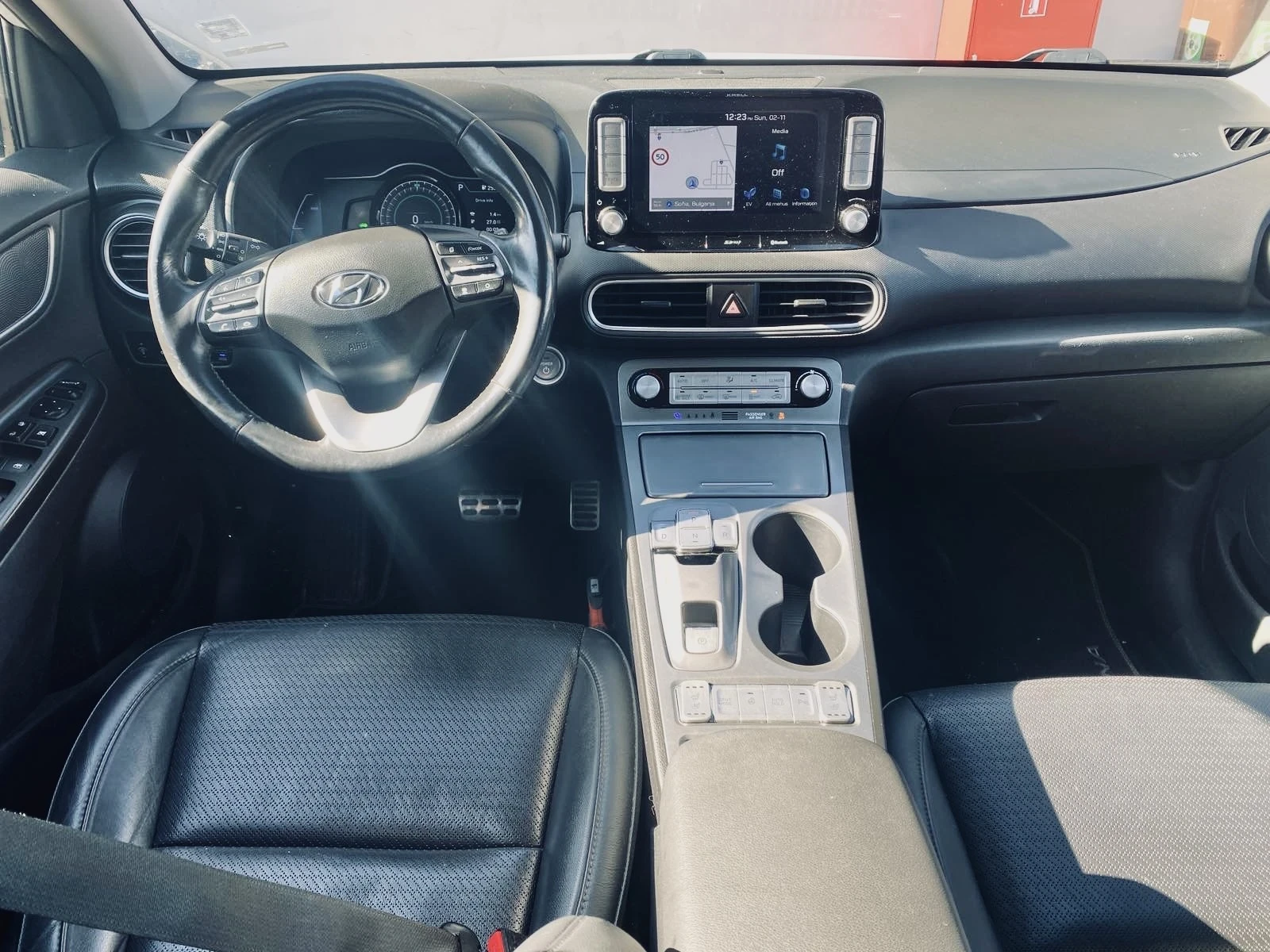 Hyundai Kona 64 kWh Premium  | Mobile.bg   11