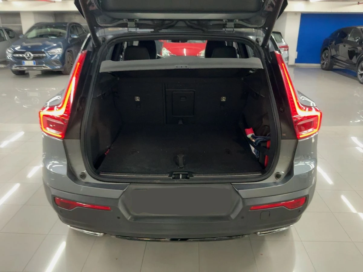 Volvo XC40 D3 R-Design 2WD | Mobile.bg � ����������� 4