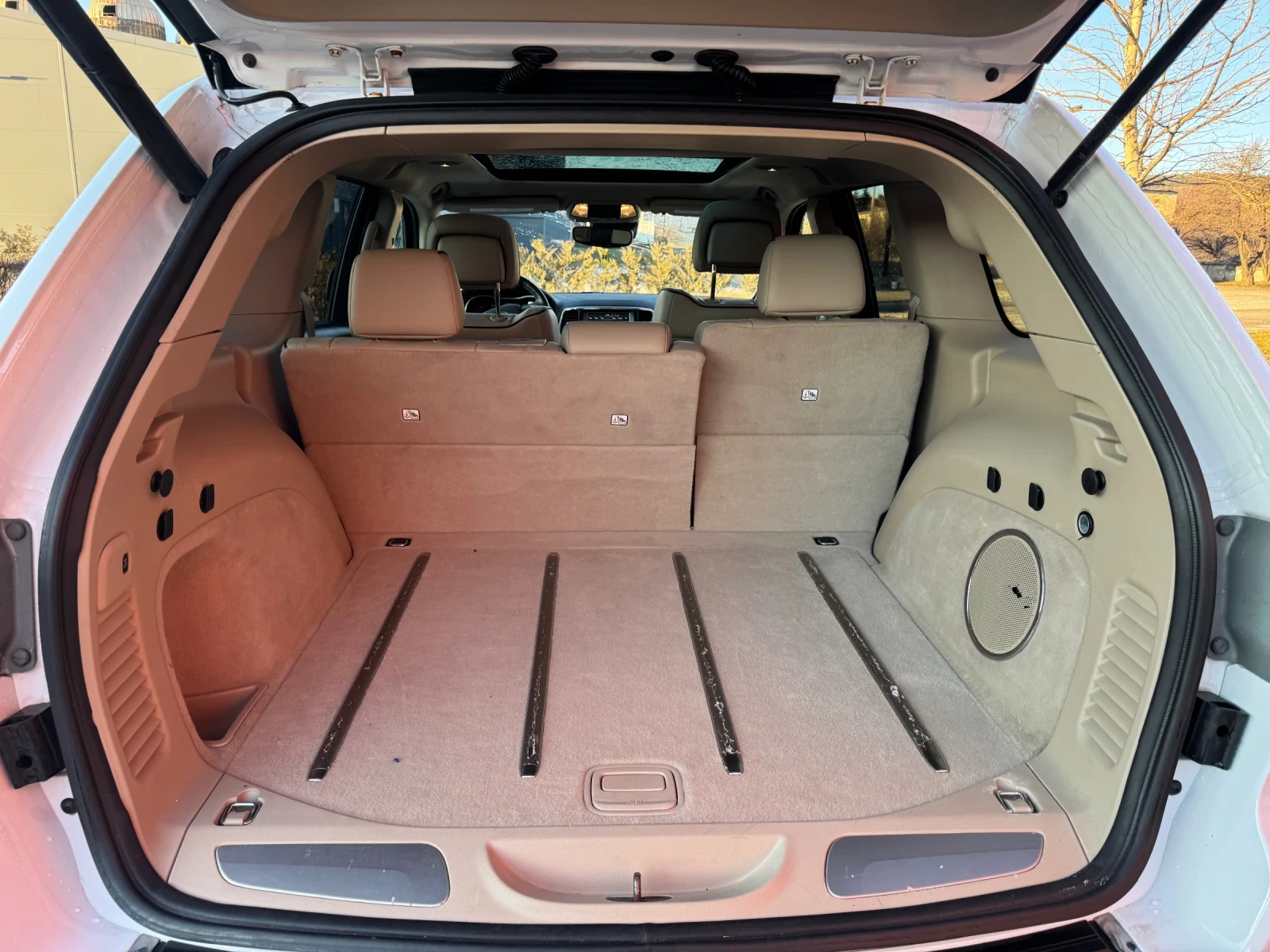 Jeep Grand cherokee 5.7 Hemi - изображение 8