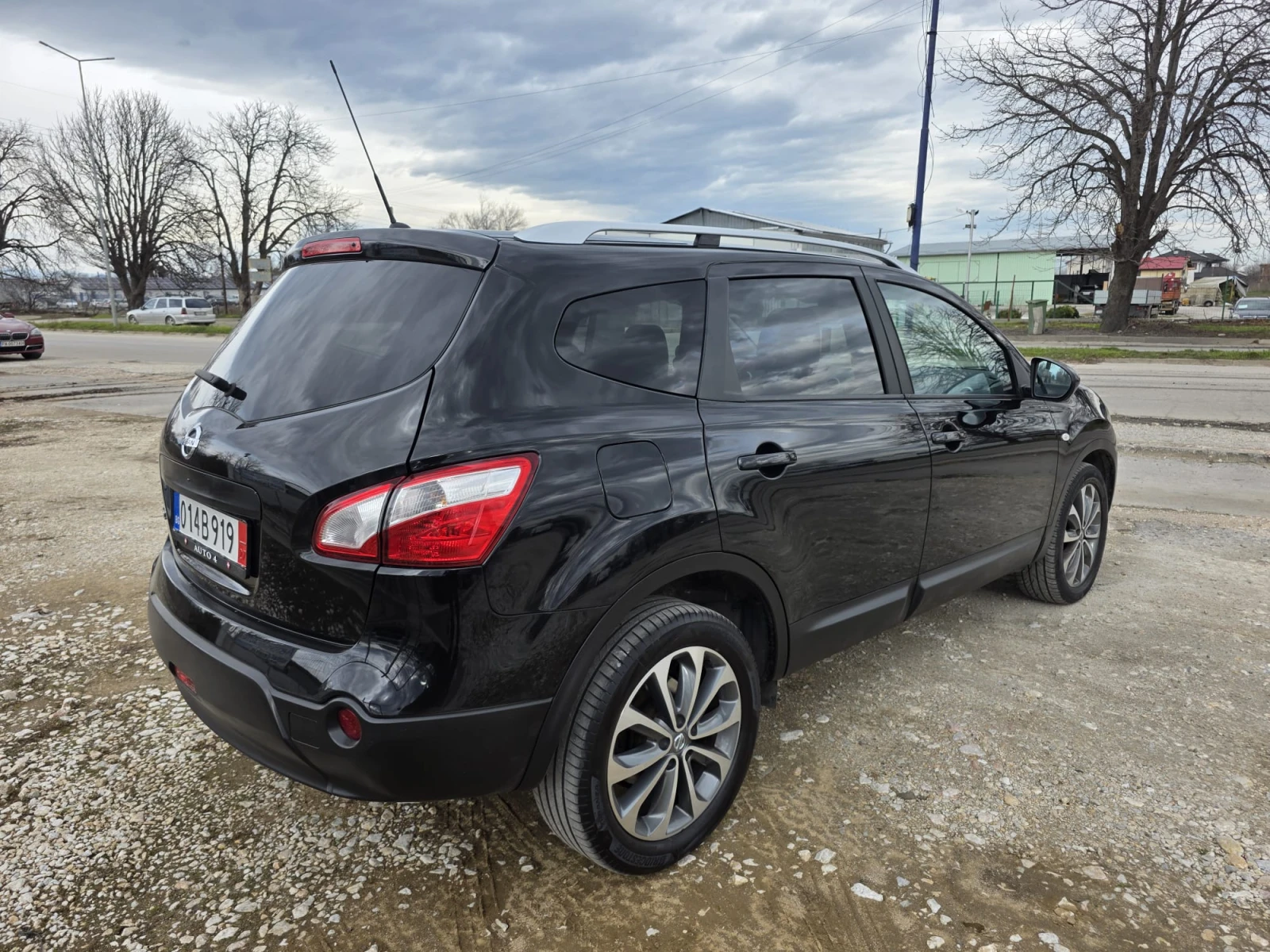 Nissan Qashqai 2.0i* 141к.с.* 4x4* 7 места* SWISS* FULL*  - изображение 4