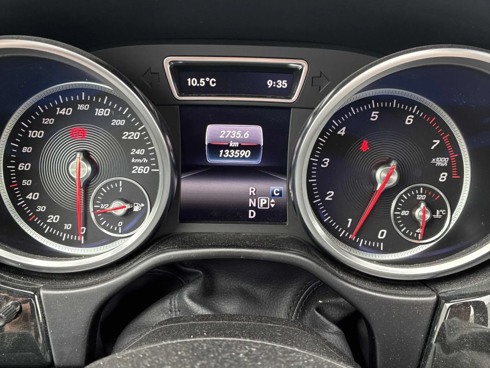 Mercedes-Benz GLE 400 4MATIC* HARMAN/KARDON* * 360КАМЕРИ* , снимка 7 - Автомобили и джипове - 53810881