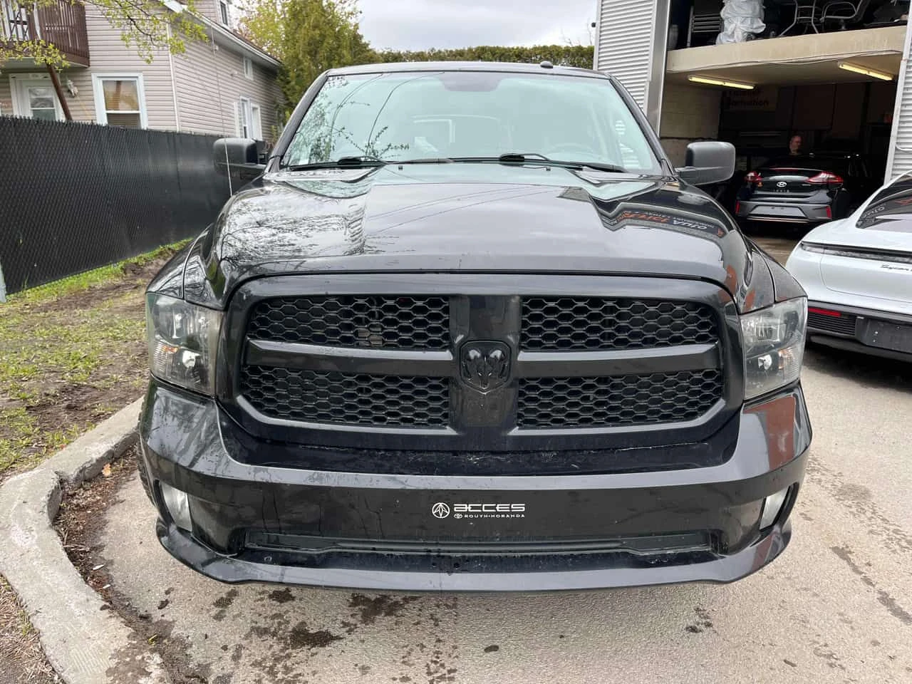 Dodge RAM 1500 4WD Crew Cab 140.5" Express Ltd Avail, снимка 3 - Автомобили и джипове - 54609737