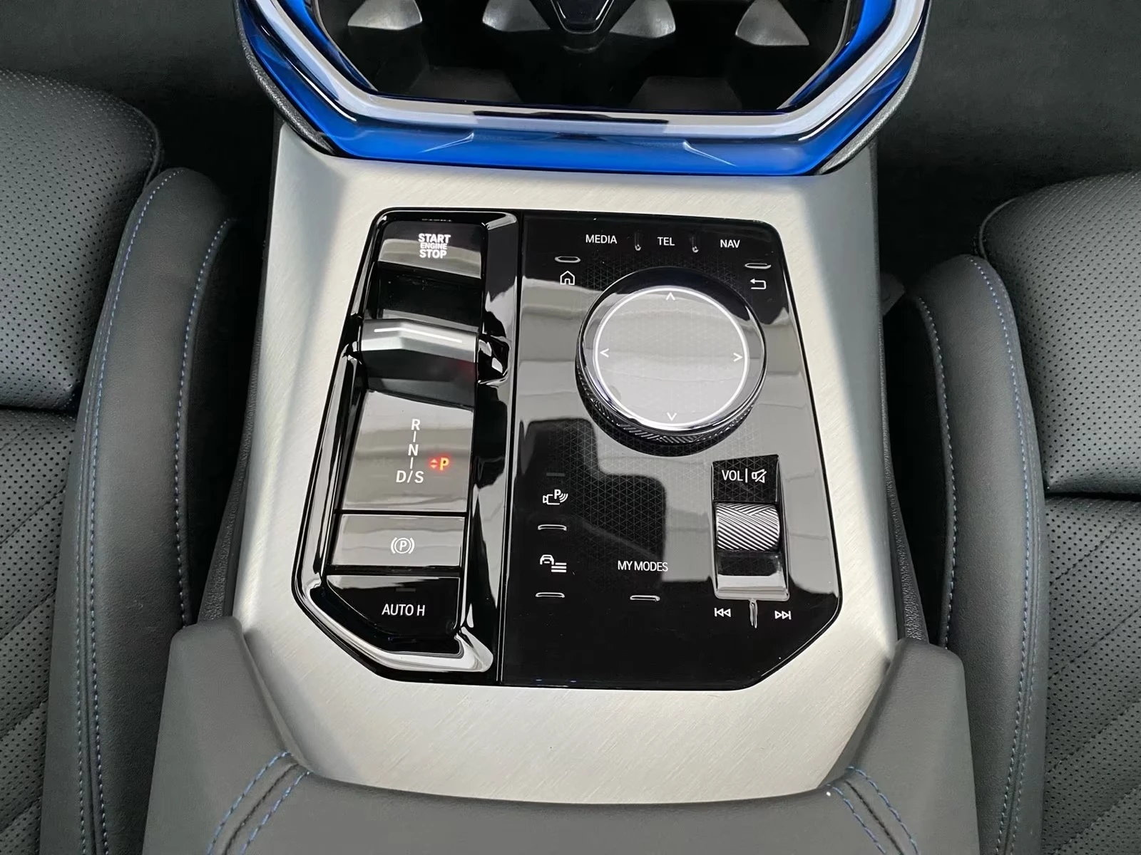 BMW X3 20d / xDrive / M-SPORT / HARMAN KARDON / 360 / HUD, снимка 11 - Автомобили и джипове - 54749395