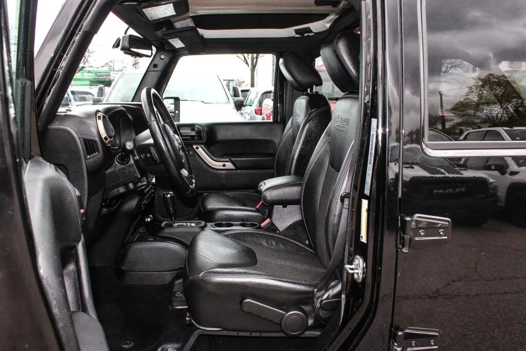 Jeep Wrangler Unlimited Sahara 4WD, снимка 6 - Автомобили и джипове - 55059282